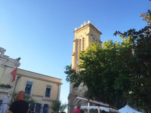 Les Mercredis du Terroir sur la place de la mairie à Pérols