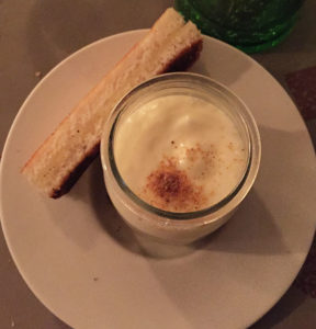 Yaourt de foie gras et espuma de lait au Terminal #1
